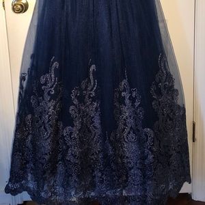 Chi Chi London Formal Dress